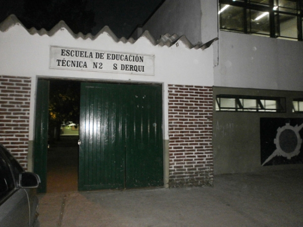 Los padres quieren policías frente a la escuela